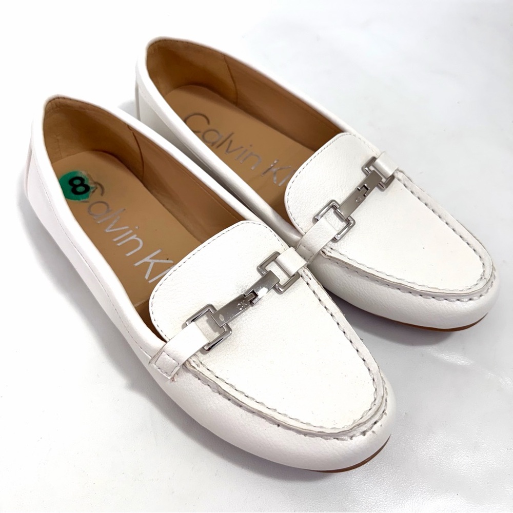 Calvin Klein Women’s Loafers Flats Slip On 8 White Logo Buckle Round Toe Casual